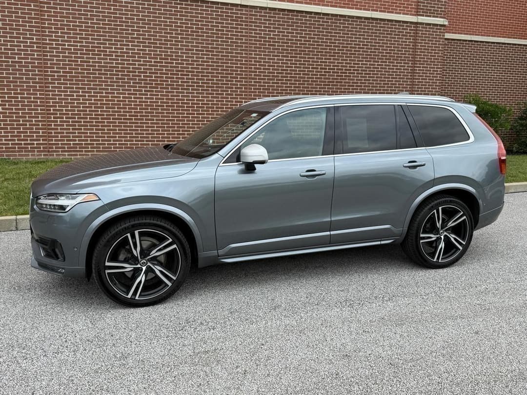 Photo 3 of 2018 Volvo XC90 T6 AWD 7-Passenger R-Design